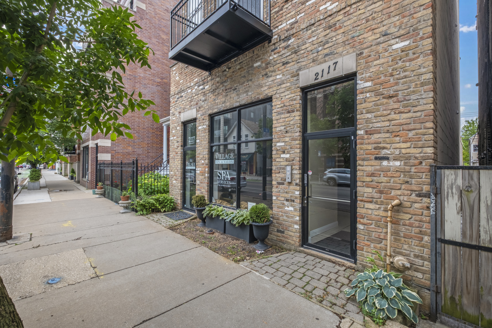 2117 West Belmont Avenue Chicago IL 60618