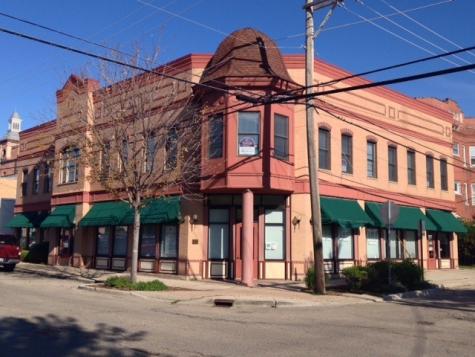 131 East Calhoun Street Woodstock IL 60098