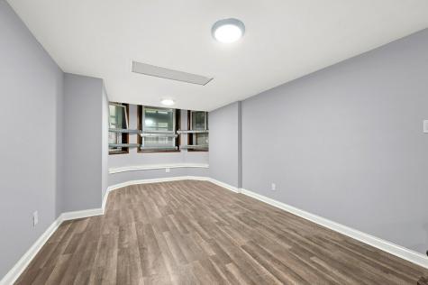 6837 South Clyde Avenue Chicago IL 60649