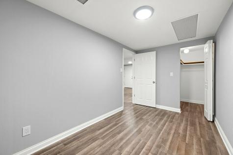 6837 South Clyde Avenue Chicago IL 60649