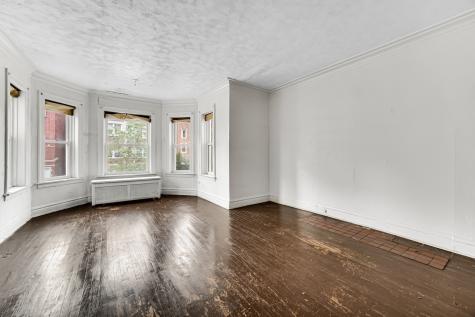 6837 South Clyde Avenue Chicago IL 60649