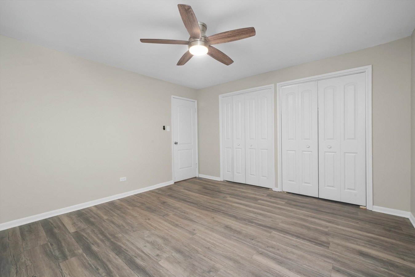 7544 South Saginaw Avenue Chicago IL 60649