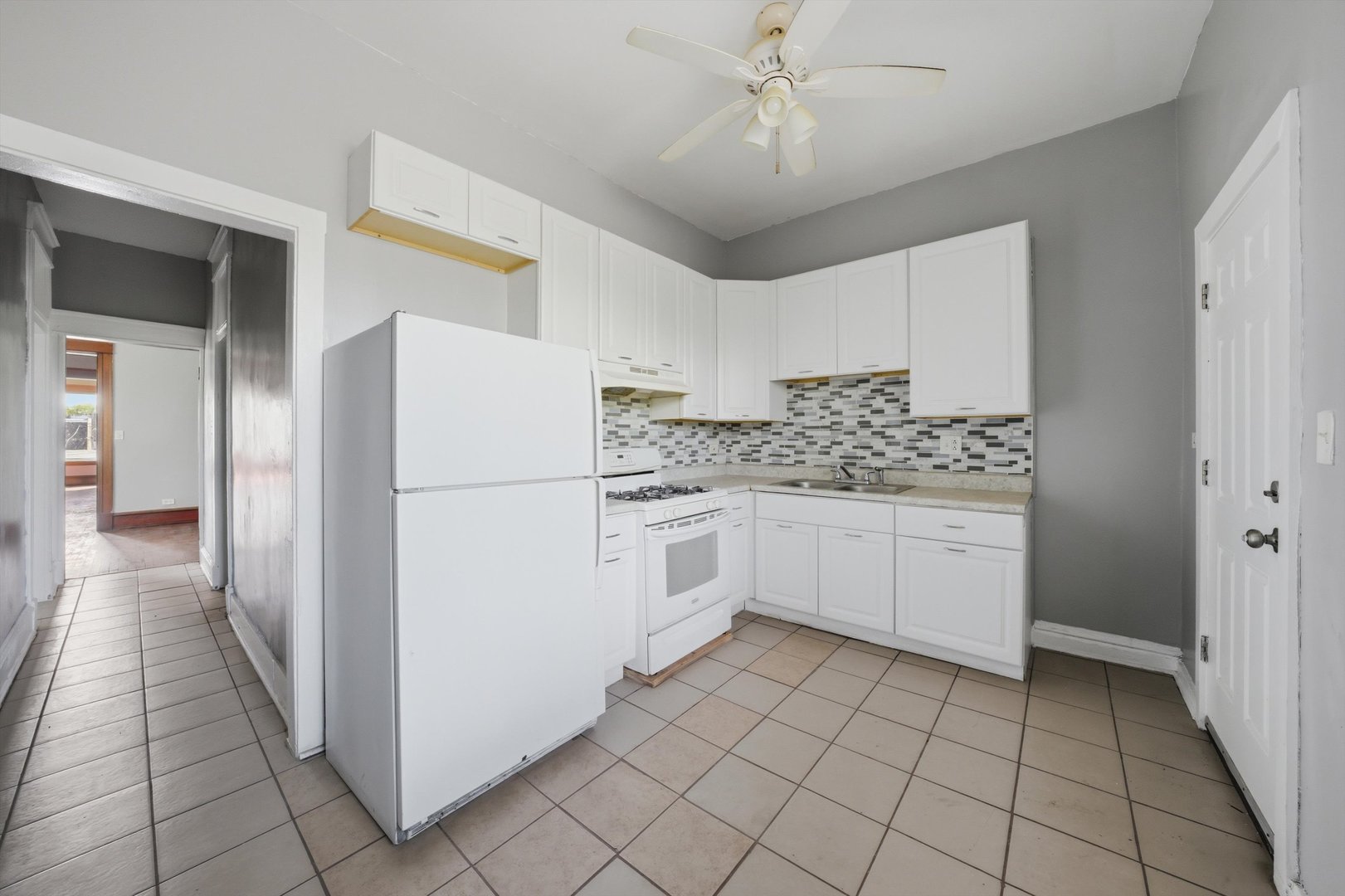7056 South Parnell Avenue Chicago IL 60621