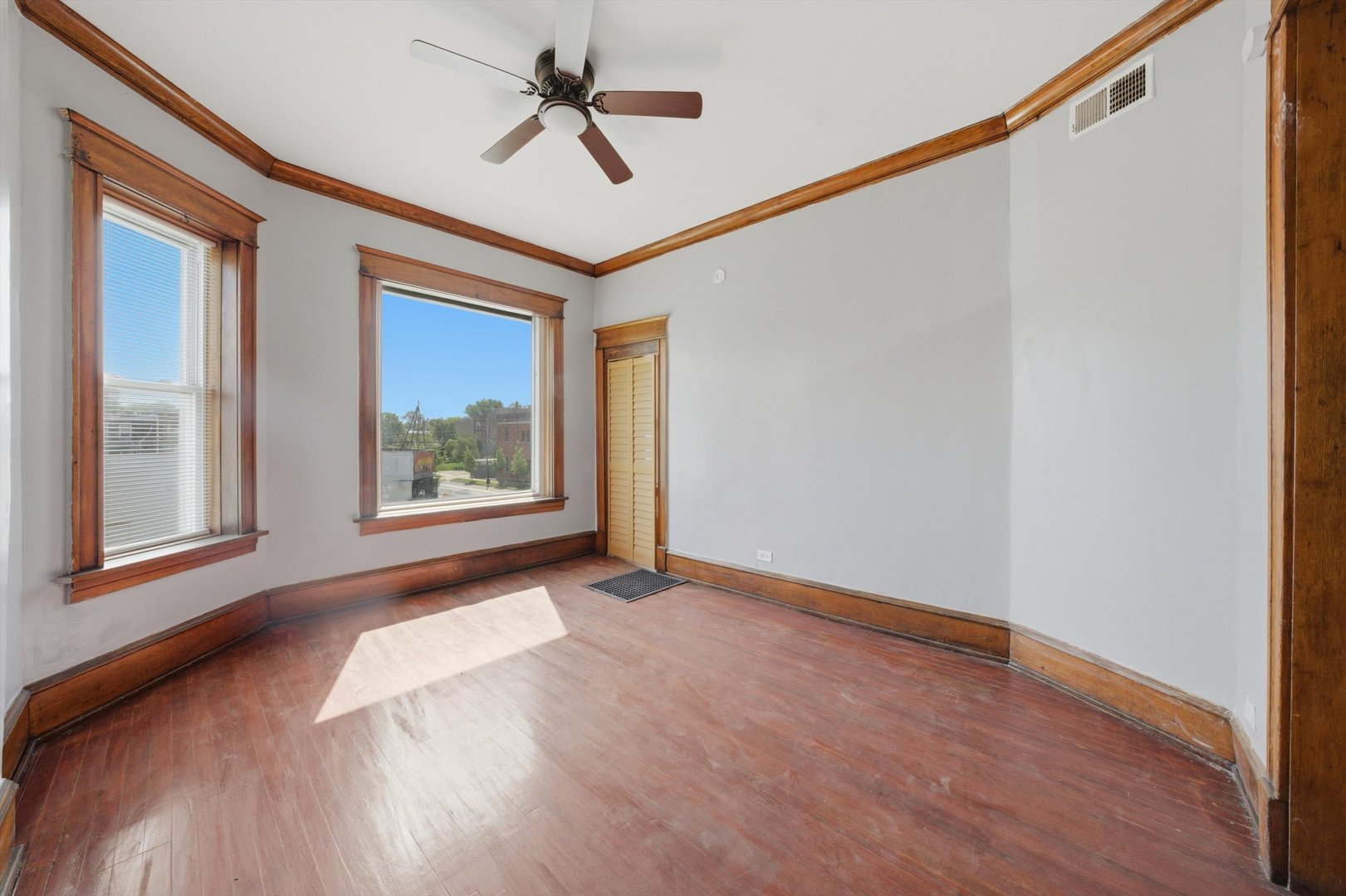 7056 South Parnell Avenue Chicago IL 60621