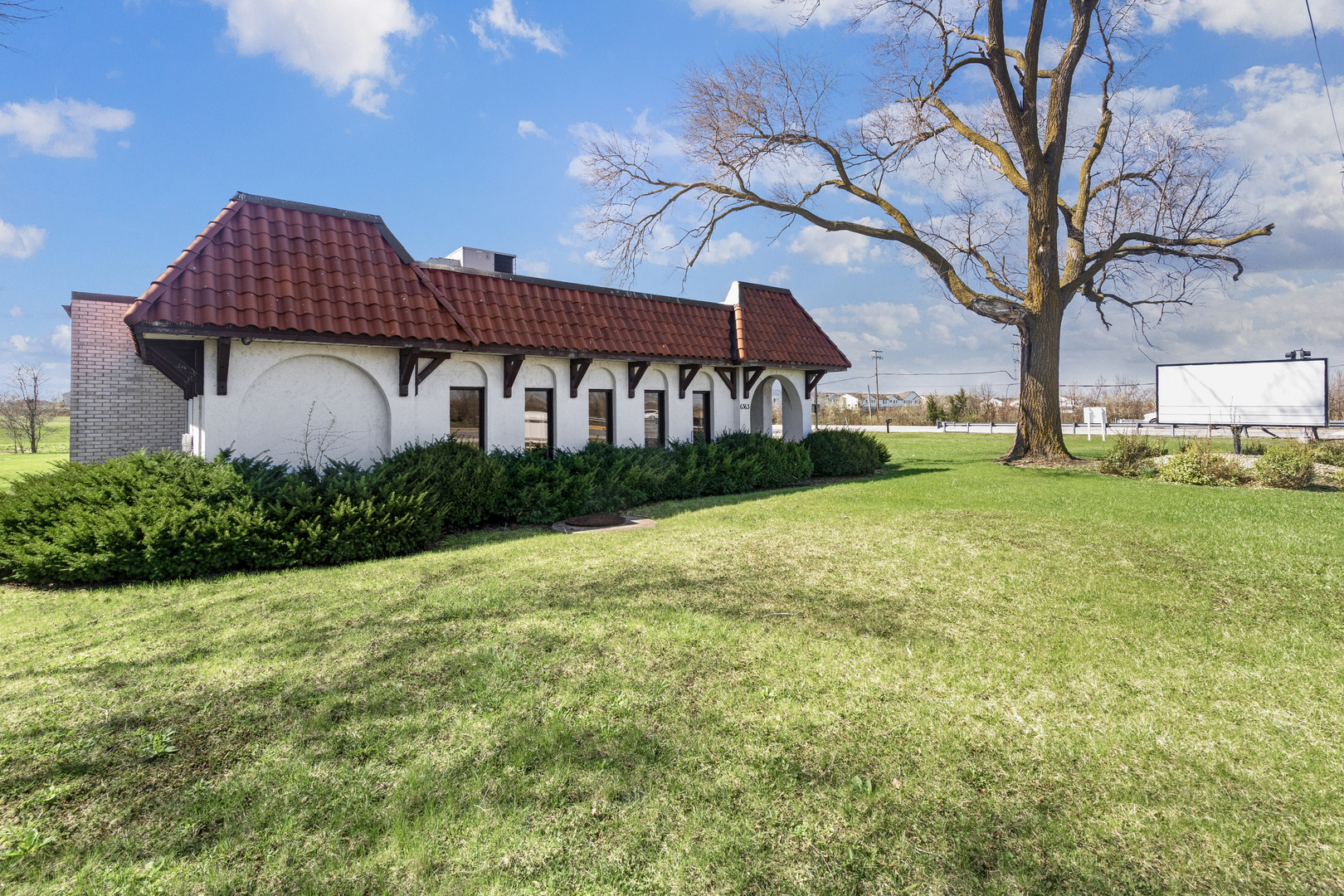 6363 West Lincoln Highway Matteson IL 60443