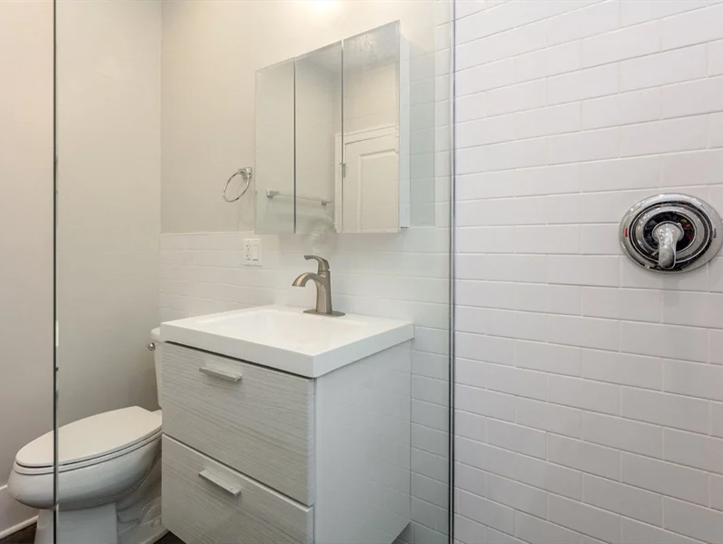 1210 East Hyde Park Boulevard Chicago IL 60615