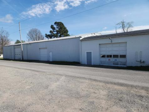 1209 Grand Avenue Johnston City IL 62951