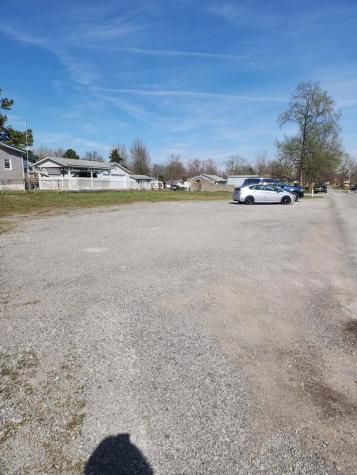 1209 Grand Avenue Johnston City IL 62951