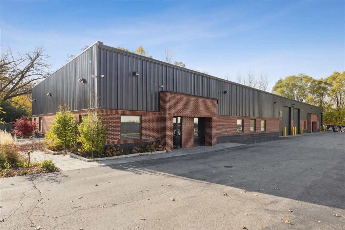 1717 Oak Drive Mchenry IL 60050