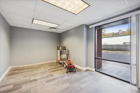 1717 Oak Drive Mchenry IL 60050