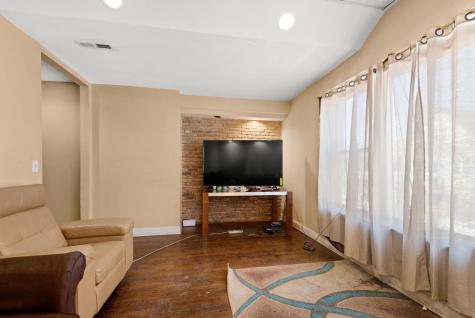 5941 West Chicago Avenue Chicago IL 60651