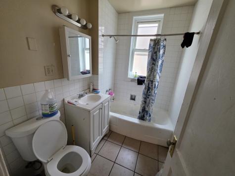 3742 West Montrose Avenue Chicago IL 60618