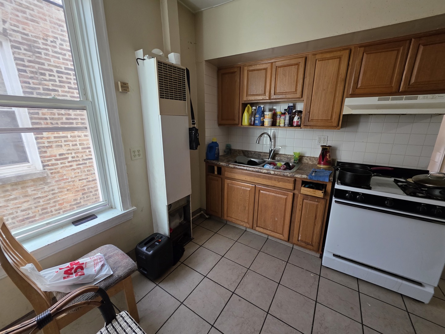 3742 West Montrose Avenue Chicago IL 60618