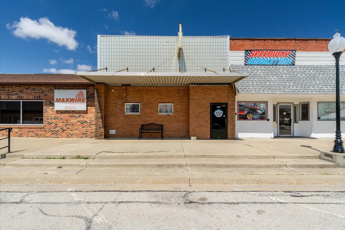 206 West Locust Street Fairbury IL 61739