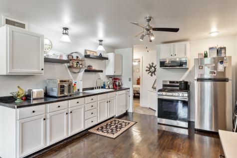 662 Park Avenue Genoa IL 60135