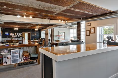 662 Park Avenue Genoa IL 60135
