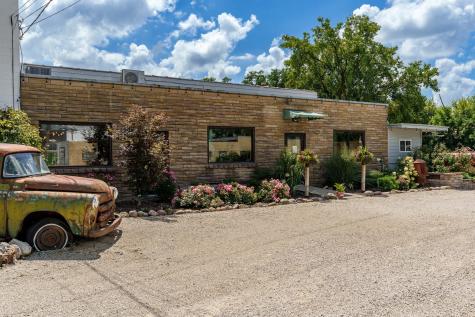 662 Park Avenue Genoa IL 60135