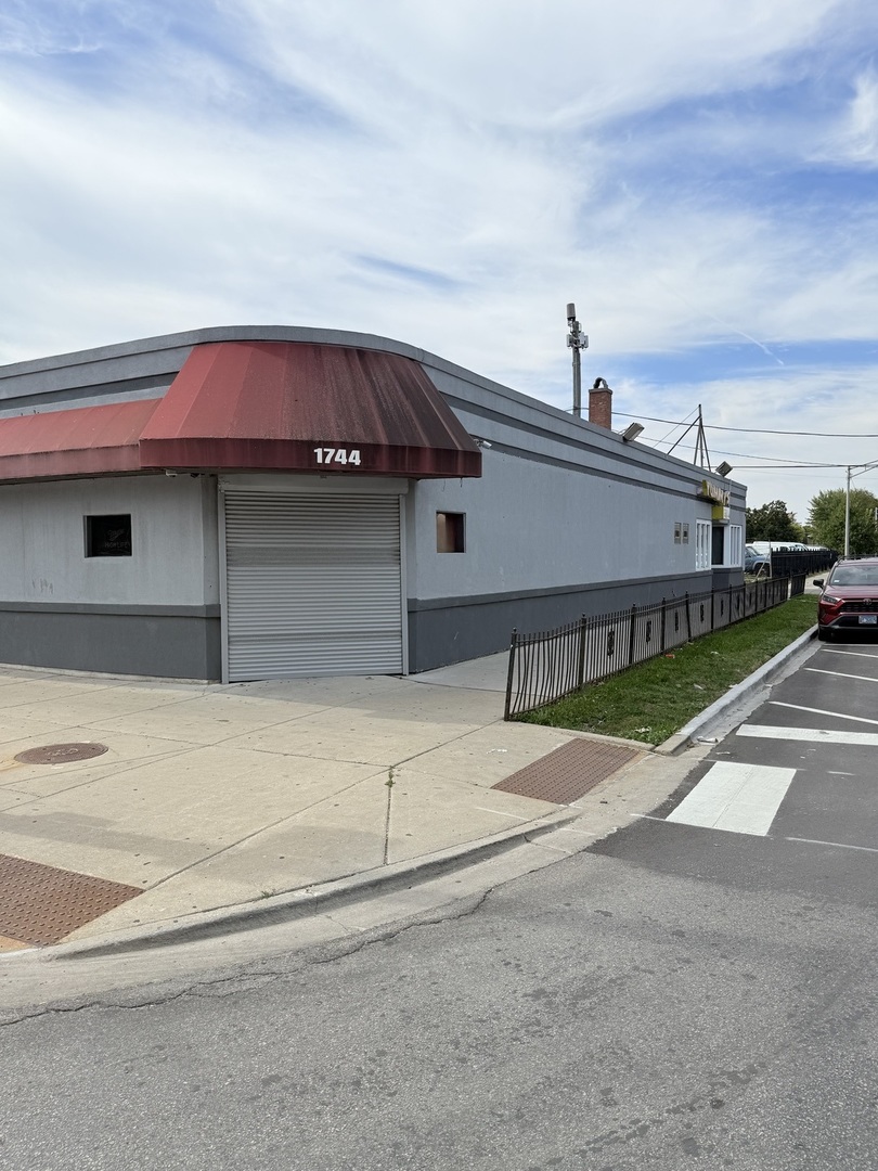 1744 North Central Avenue Chicago IL 60639