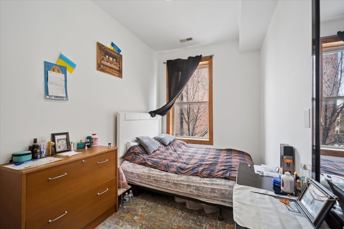 1047 North Western Avenue Chicago IL 60622