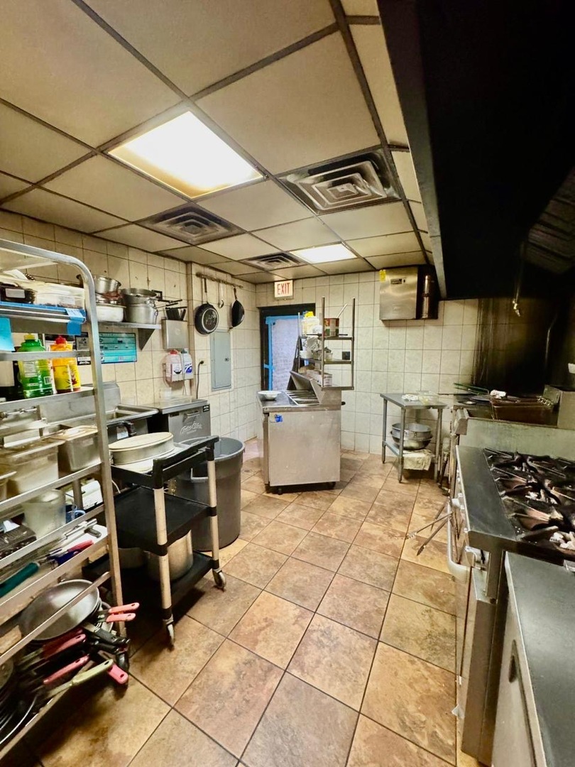 2701 West Lawrence Avenue Chicago IL 60625