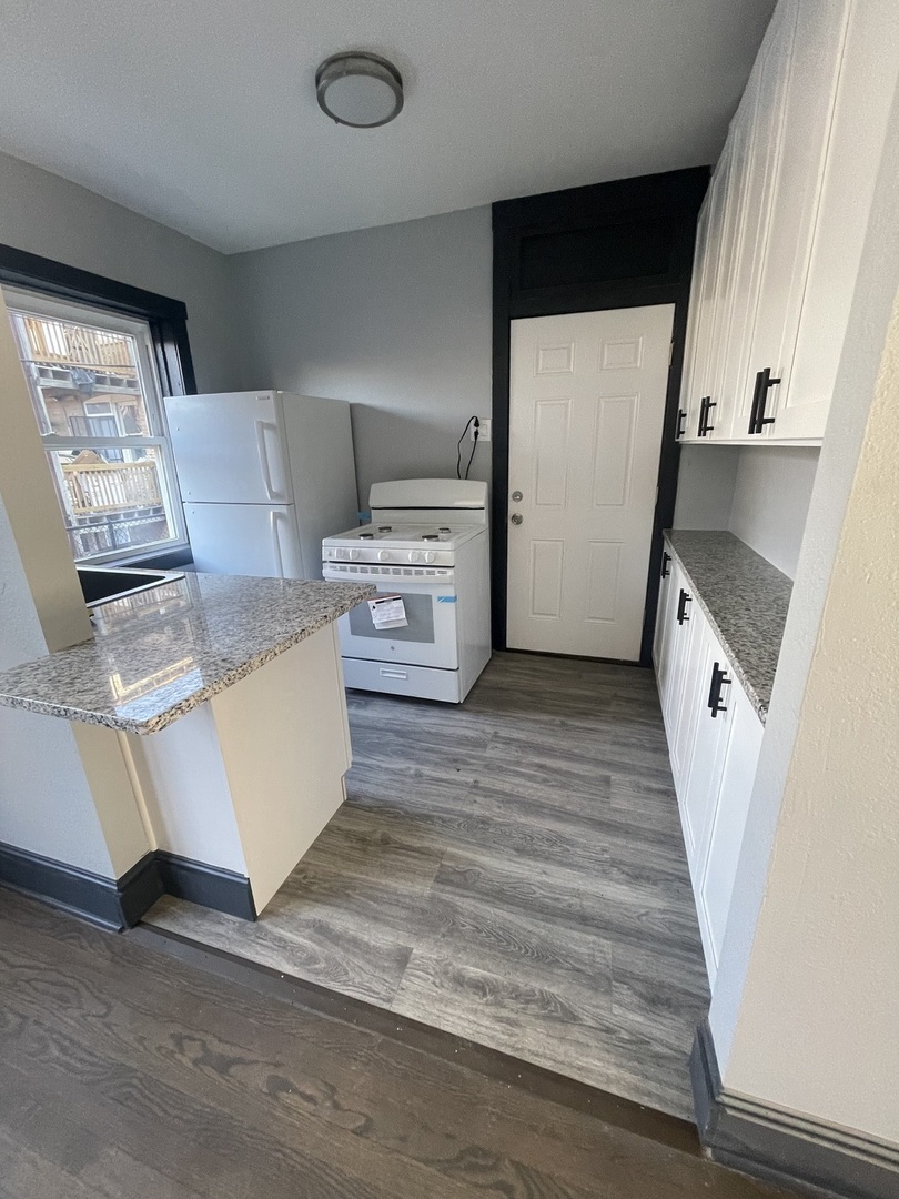 5444 West Huron Avenue Chicago IL 60644