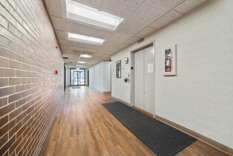 7000 West 111th Street Worth IL 60482