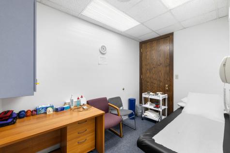 4647 West 103rd Street Oak Lawn IL 60453