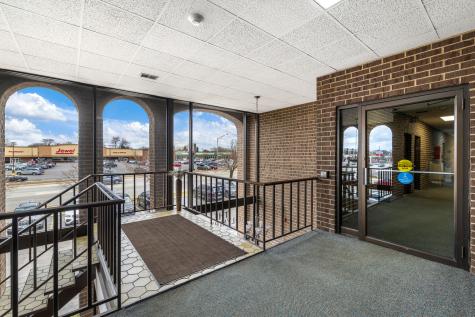 4647 West 103rd Street Oak Lawn IL 60453