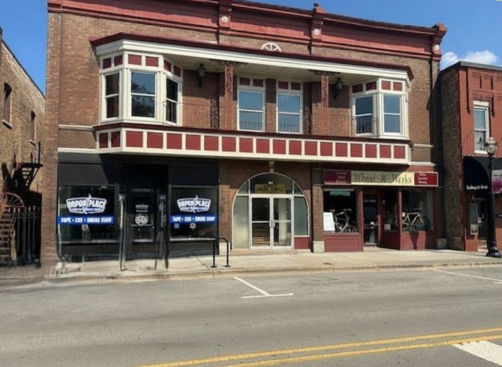 115-117 North Main Street Crystal Lake IL 60014
