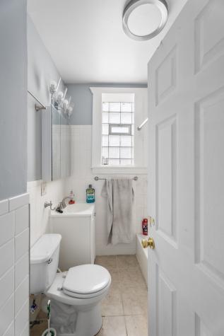 2539 South Sawyer Avenue Chicago IL 60623