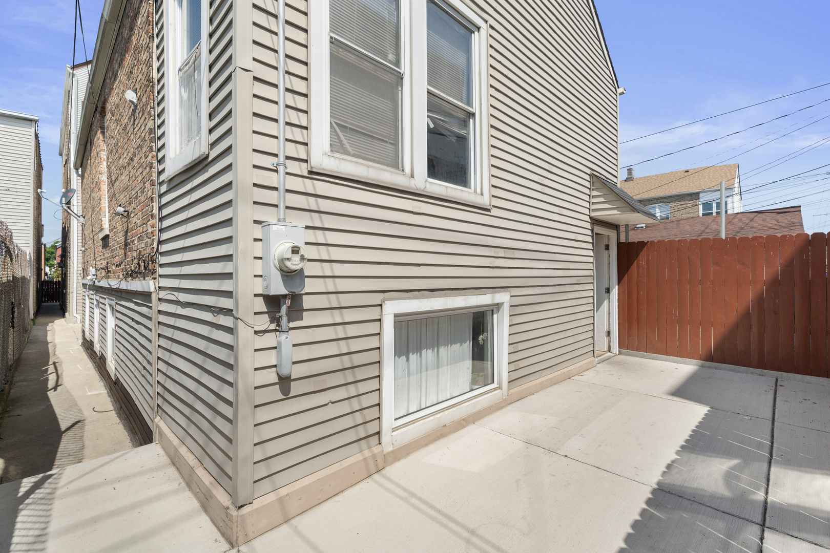 2539 South Sawyer Avenue Chicago IL 60623