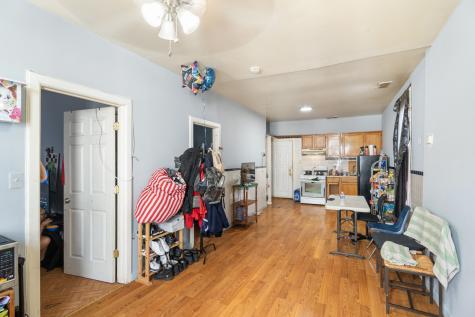 2539 South Sawyer Avenue Chicago IL 60623