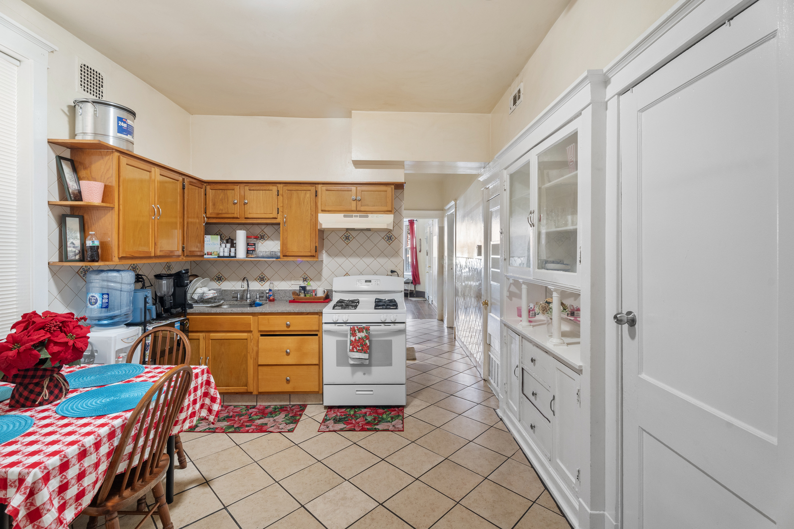 2539 South Sawyer Avenue Chicago IL 60623