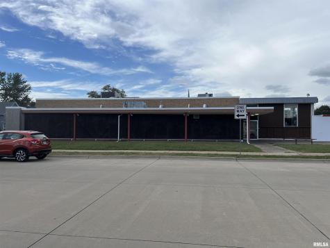 1623 15TH Street Moline IL 61265