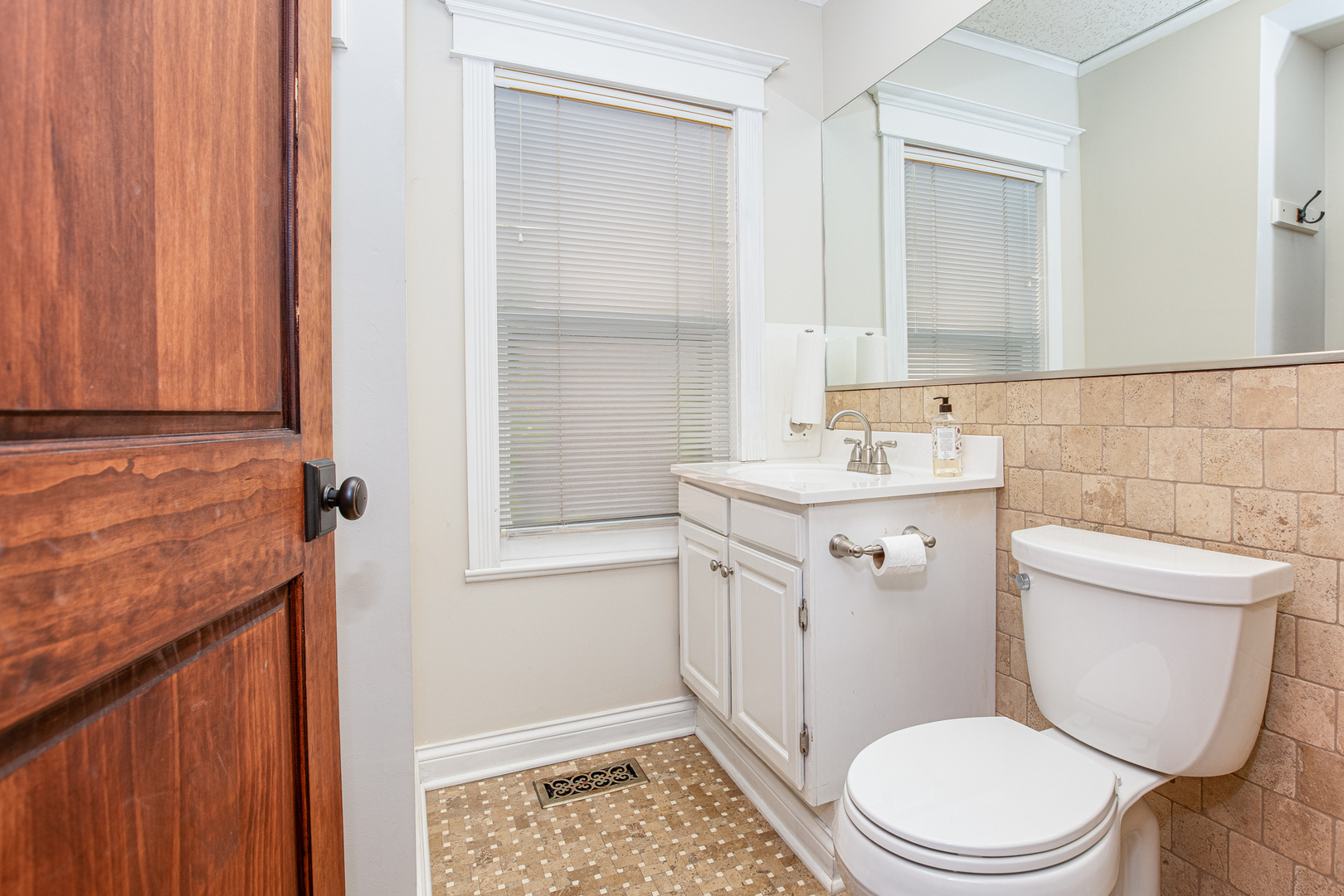 422 W Wesley Street Wheaton IL 60187