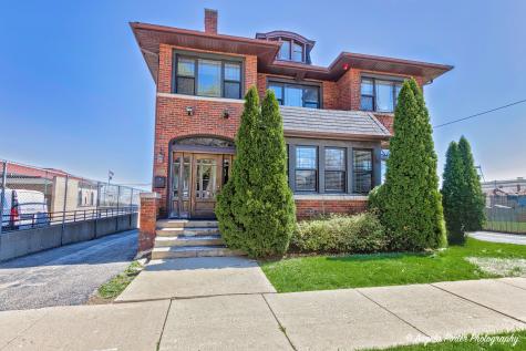 319 North County Street Waukegan IL 60085