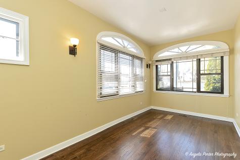 319 North County Street Waukegan IL 60085