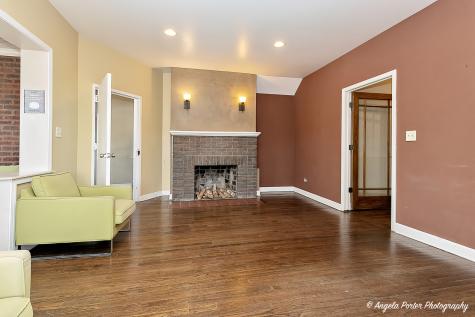 319 North County Street Waukegan IL 60085