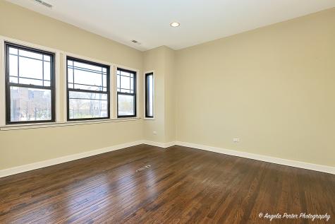 319 North County Street Waukegan IL 60085