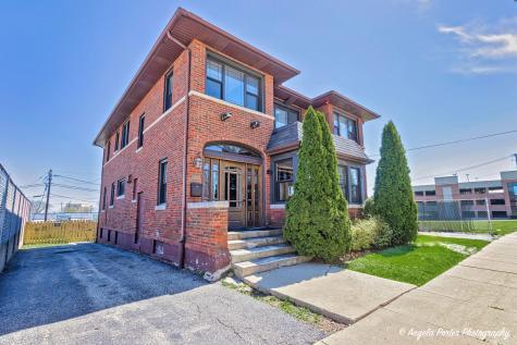 319 North County Street Waukegan IL 60085