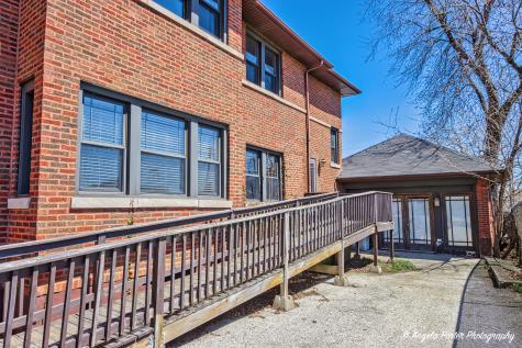 319 North County Street Waukegan IL 60085