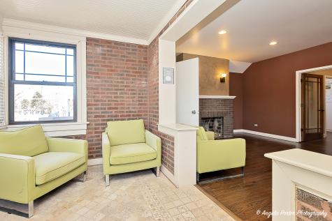 319 North County Street Waukegan IL 60085
