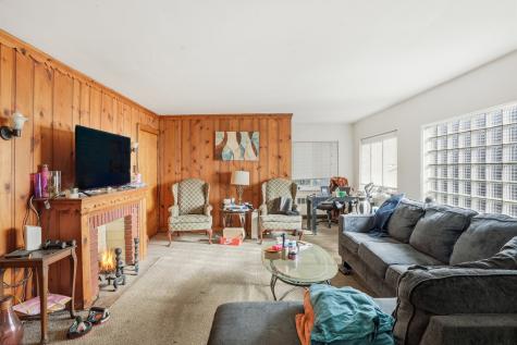 10835 South Western Avenue Chicago IL 60643