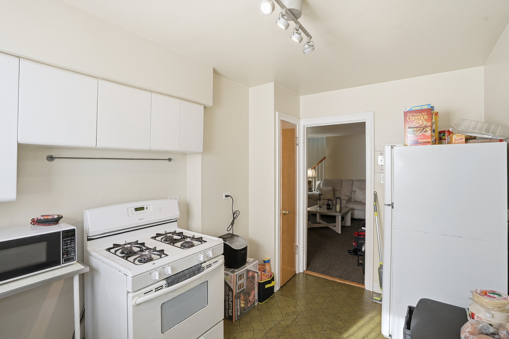 10835 South Western Avenue Chicago IL 60643