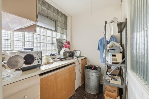 10835 South Western Avenue Chicago IL 60643