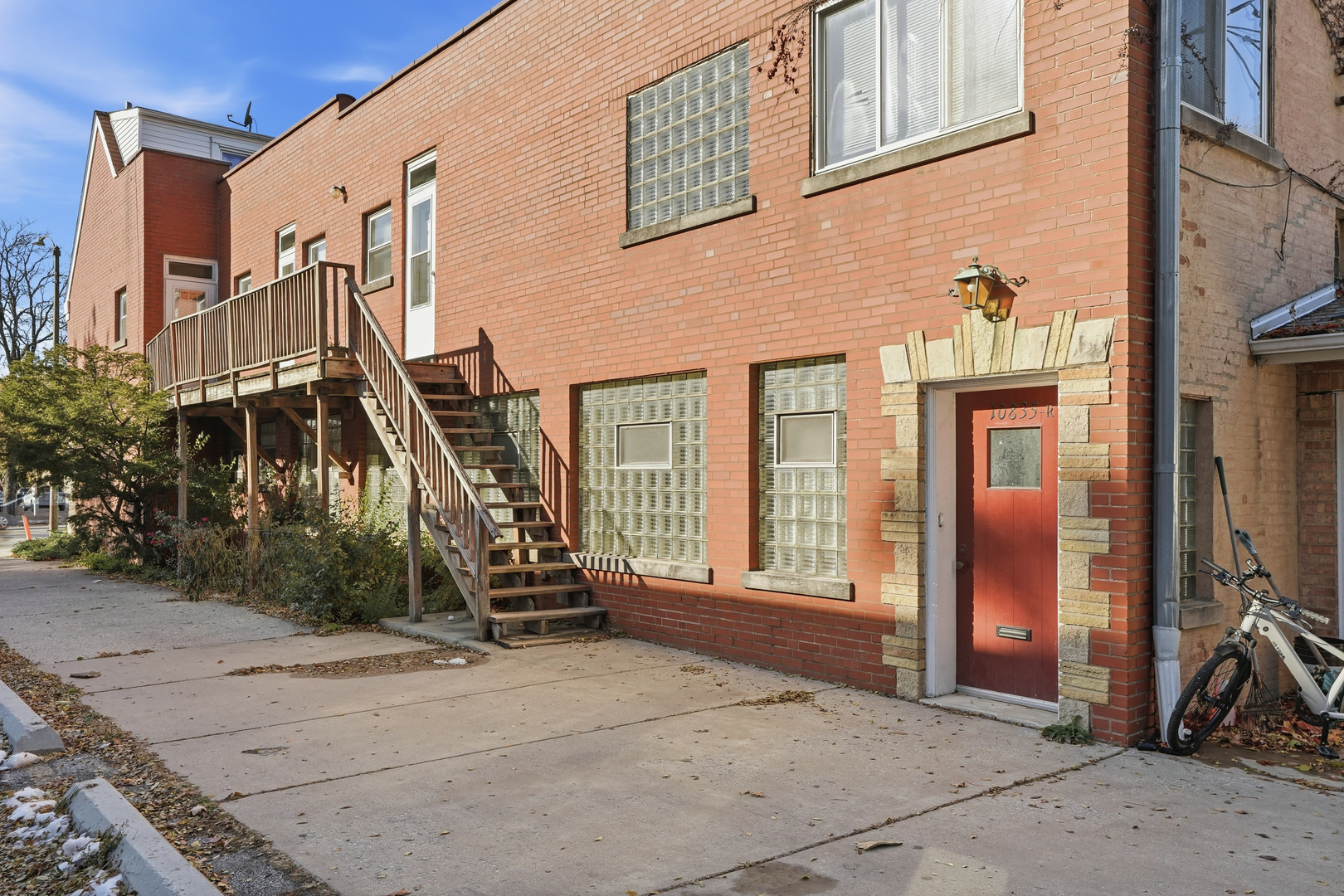 10835 South Western Avenue Chicago IL 60643