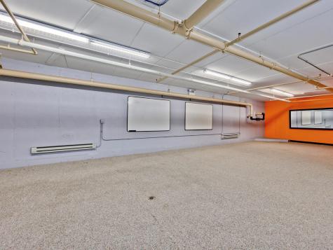 5582 North Lincoln Avenue Chicago IL 60625