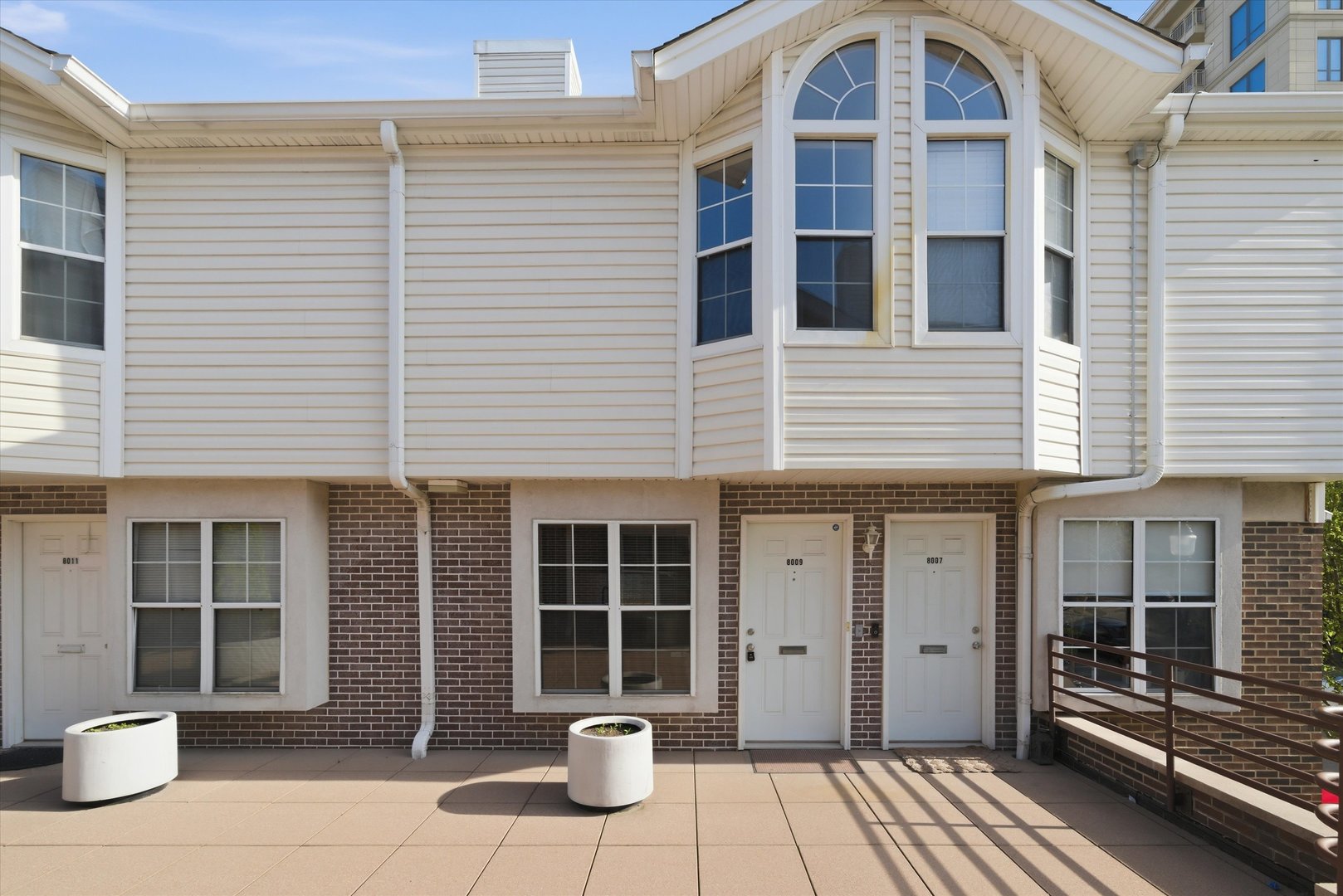 8009 Lincoln Avenue Skokie IL 60077
