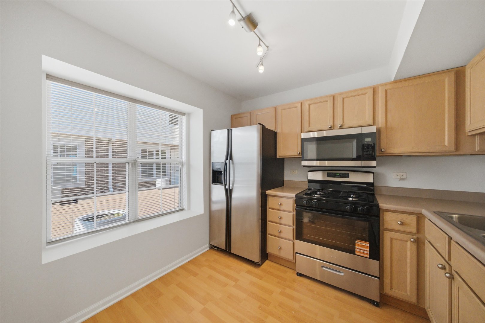 8009 Lincoln Avenue Skokie IL 60077