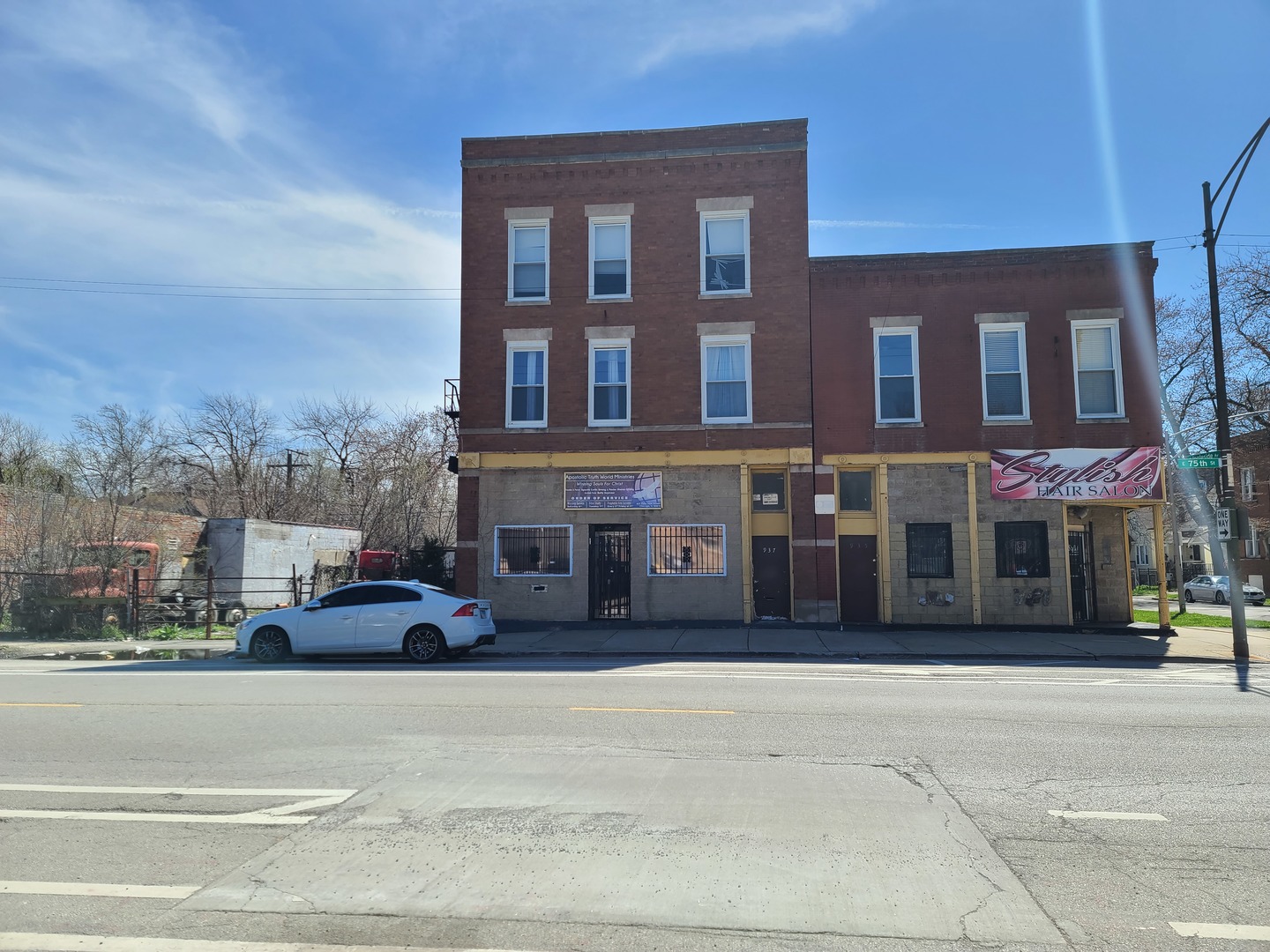 935 East 75th Street Chicago IL 60619